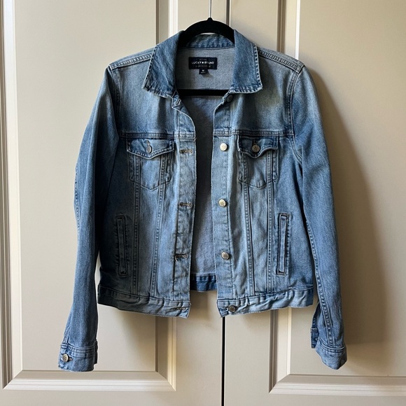 🍀Lucky Brand denim jacket size M - Picture 2 of 5